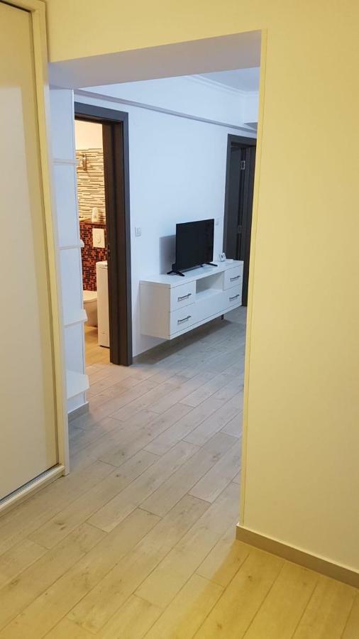 Tina Apartament 2 Craiova Dış mekan fotoğraf